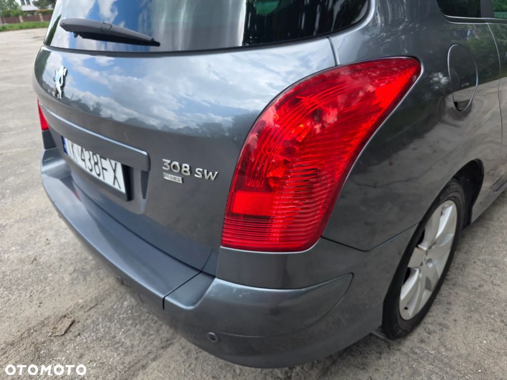 Peugeot 308 1.6 HDi Premium - 16