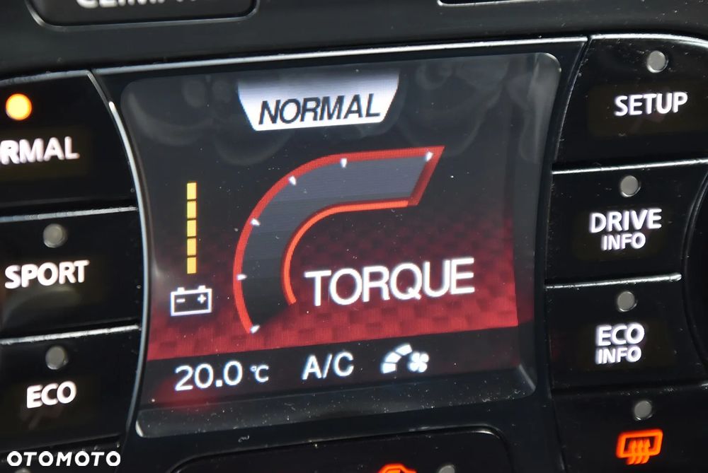 Nissan Juke - 36
