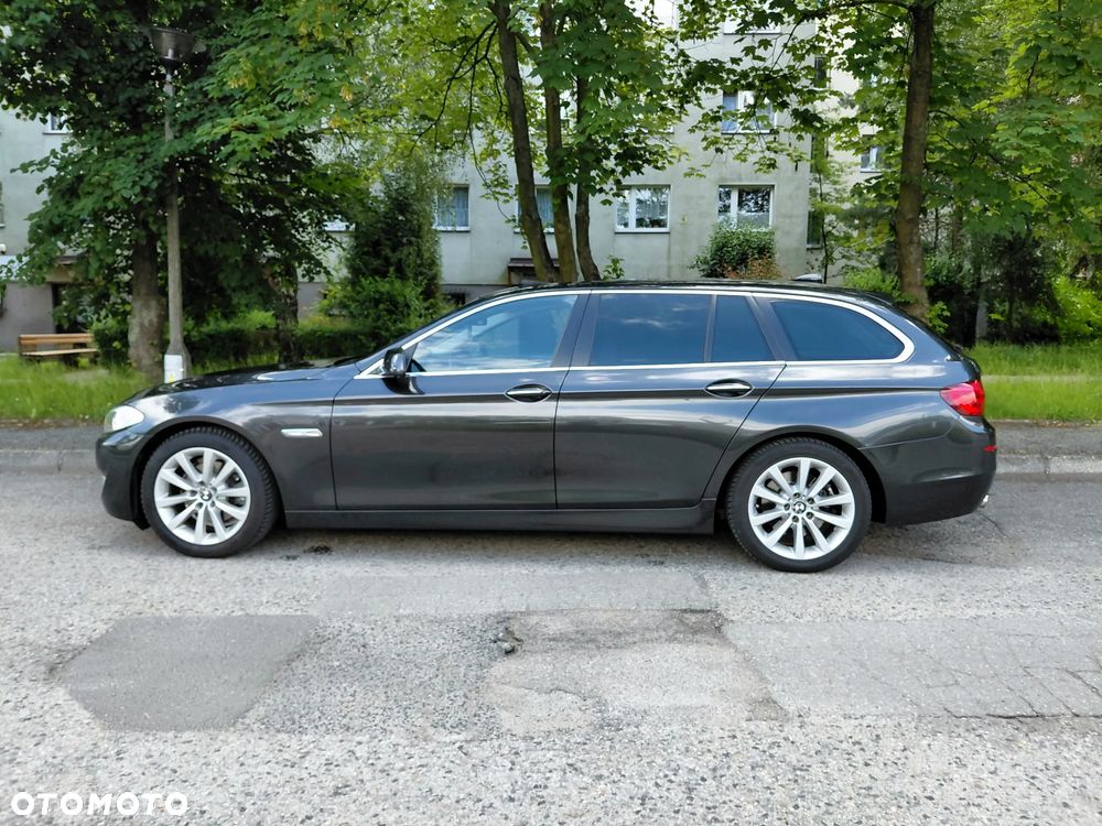 BMW Seria 5 520d Sport-Aut - 29