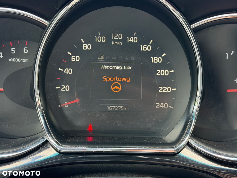 Kia Ceed 1.6 CRDi 136 ISG Platinum Edition - 39