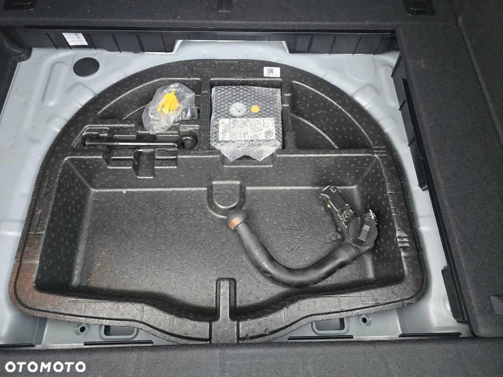 Kia ProCeed 1.6 T-GDI GT DCT - 39