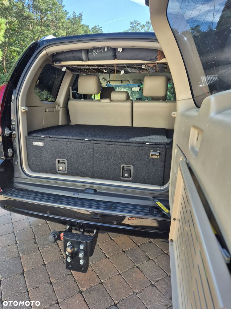 Toyota Land Cruiser - 9