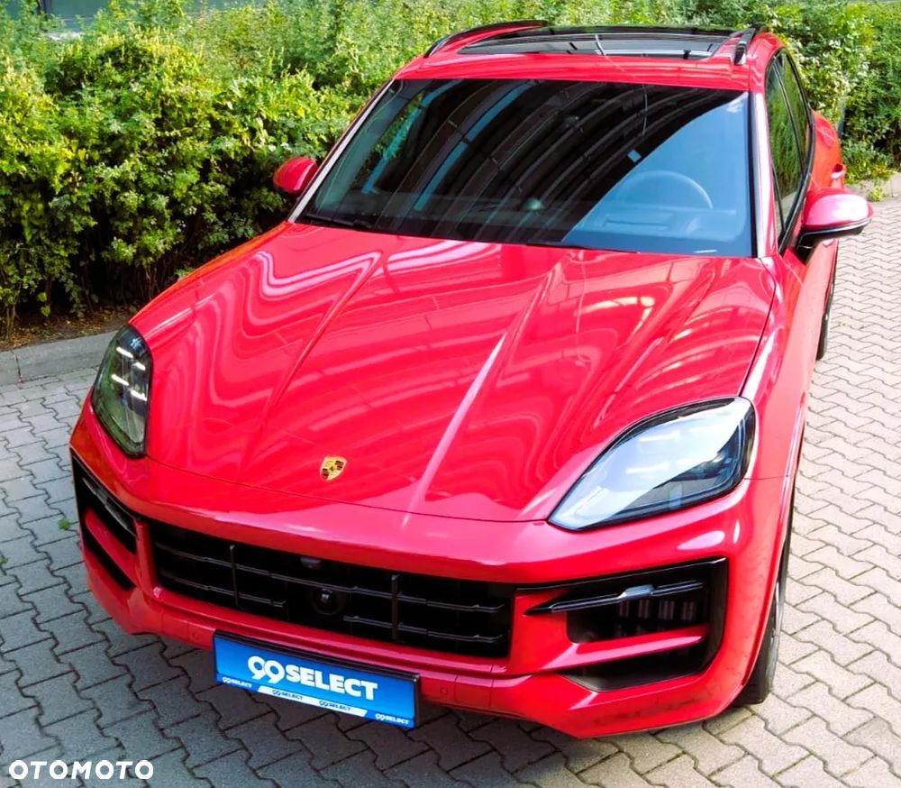 Porsche Cayenne Coupe GTS - 2