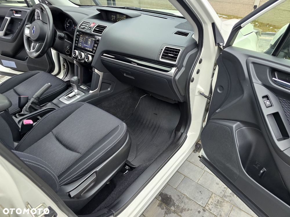 Subaru Forester 2.0i Exclusive Lineartronic EU6 - 22