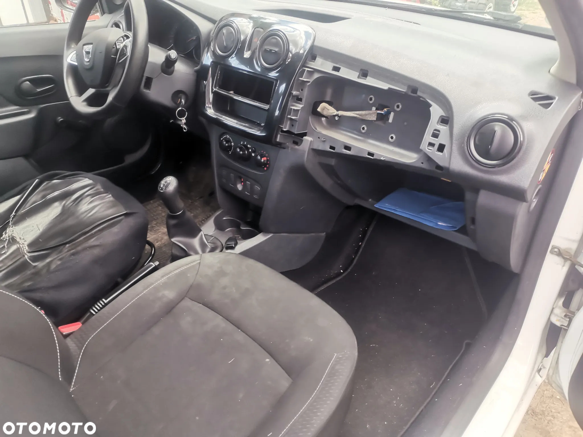 Dacia Sandero SCe 75 Acces - 5