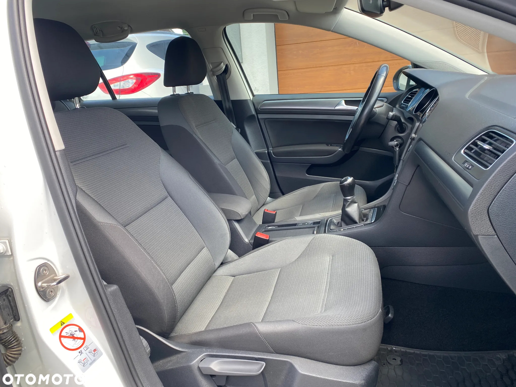 Volkswagen Golf VII 1.6 TDI BMT Comfortline - 6