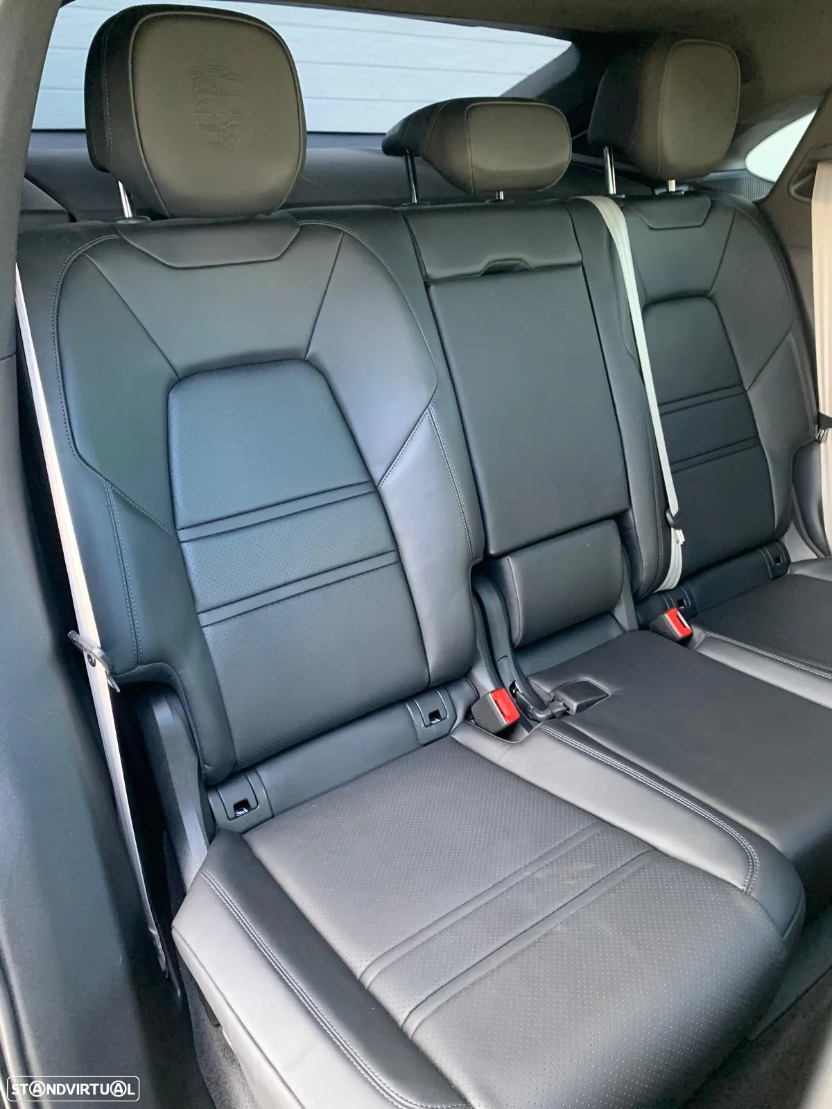 Porsche Cayenne Coupé E-Hybrid Platinum Edition - 9