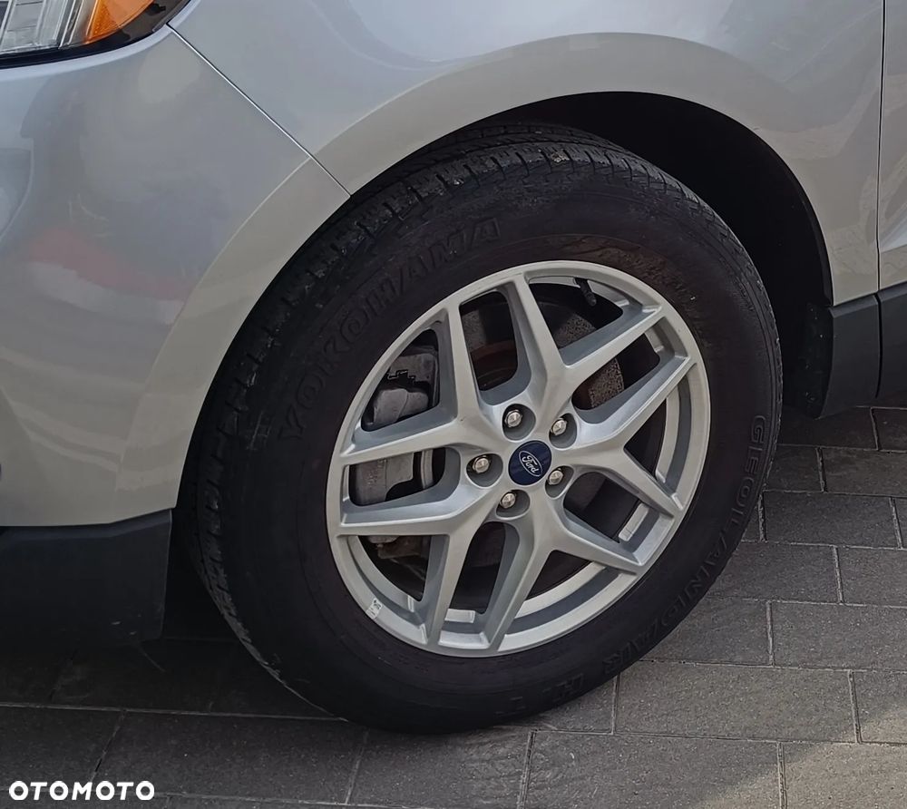 Ford Edge - 13