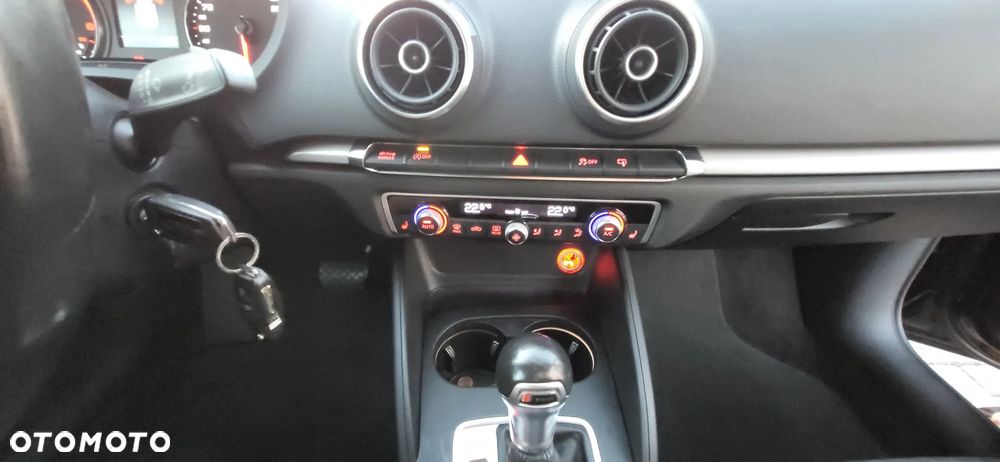 Audi A3 Sportback 2.0 TDI Attraction S tronic - 21