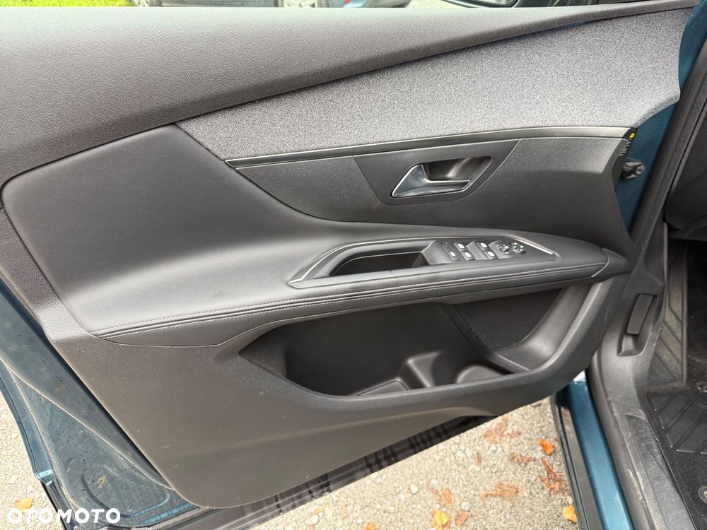 Peugeot 5008 1.2 PureTech Allure Pack S&S - 13