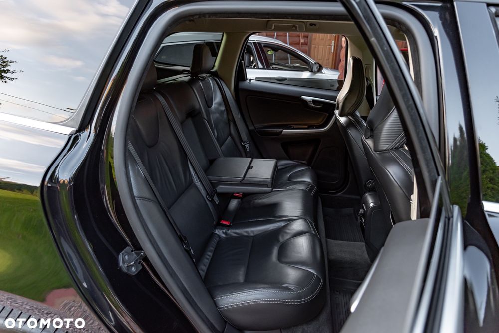 Volvo XC 60 T6 AWD R-Design - 21