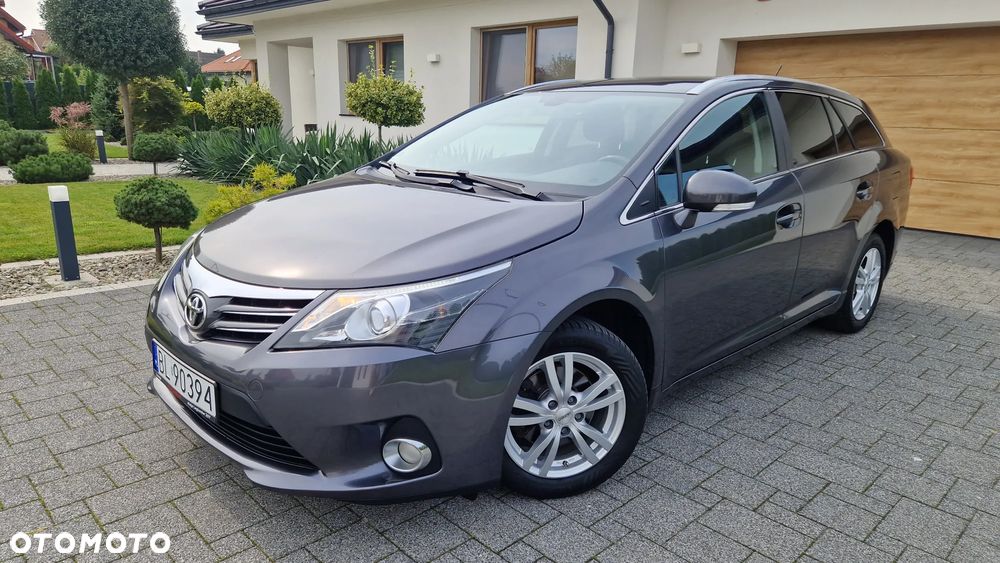 Toyota Avensis Combi 1.8 Executive - 2