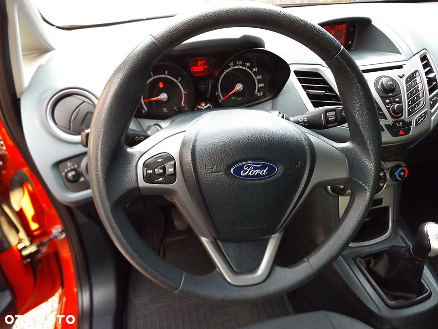 Ford Fiesta - 15