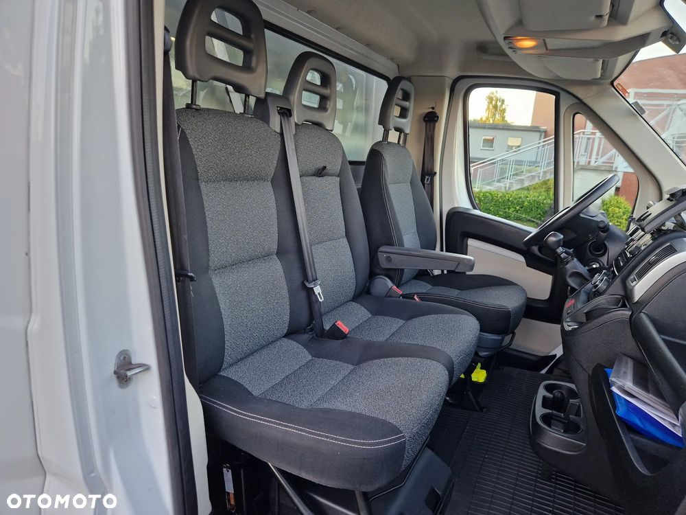 Fiat Ducato Kamper Van 2X Akumulator Webasto Łóżko - 17