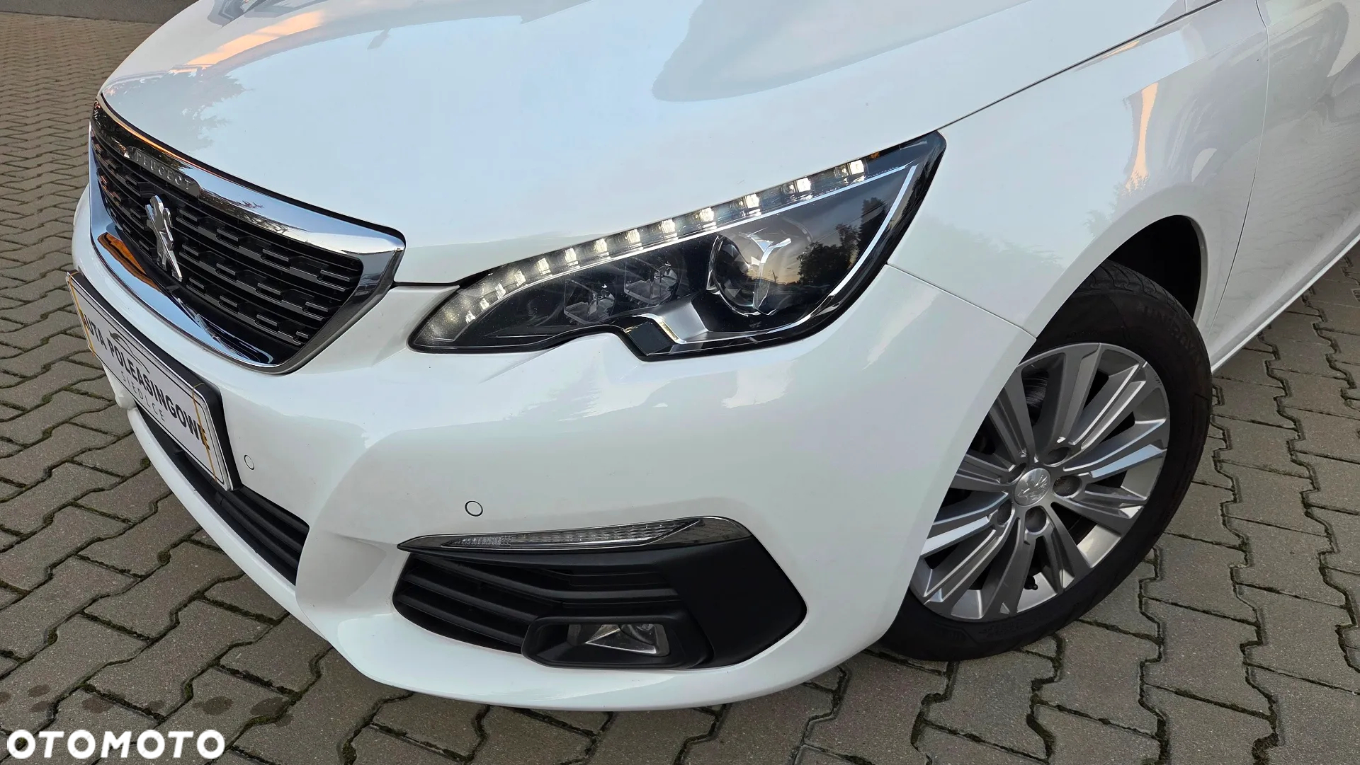 Peugeot 308 1.5 BlueHDi Allure Pack S&S EAT8 - 2
