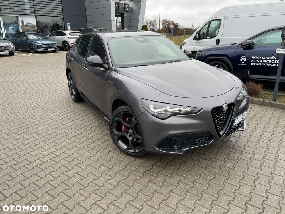 Alfa Romeo Stelvio - 4