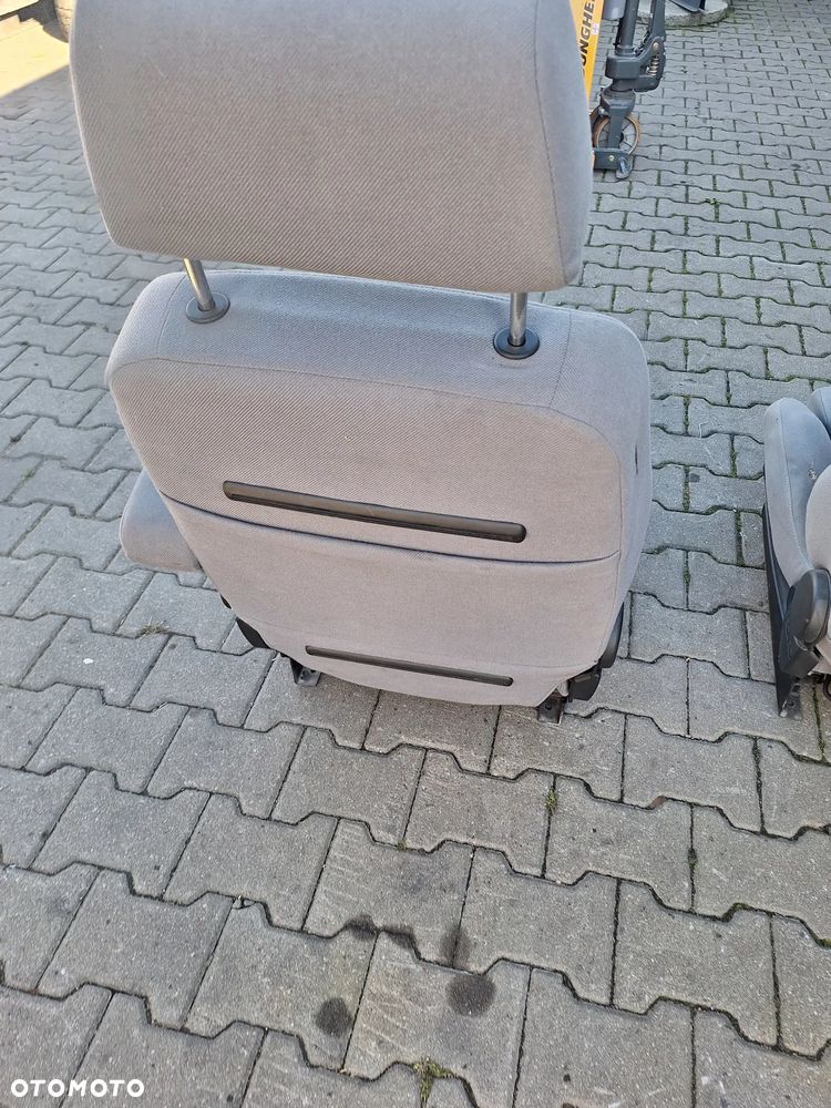 FOTEL LEWY PRAWY PRZÓD KIEROWCY PODŁOKIETNIK VW - 8