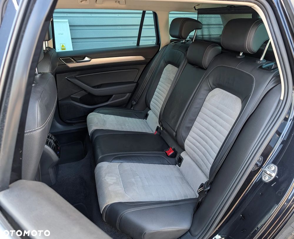 Volkswagen Passat 2.0 TDI Bi-Turbo BMT 4Mot Highline DSG - 23