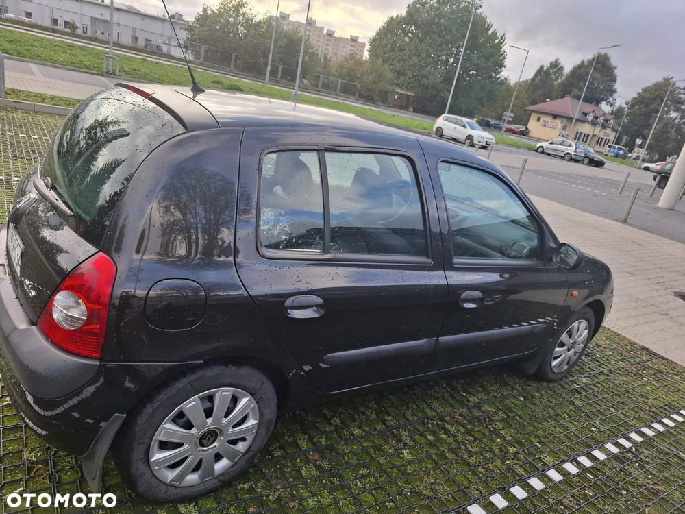 Renault Clio - 1