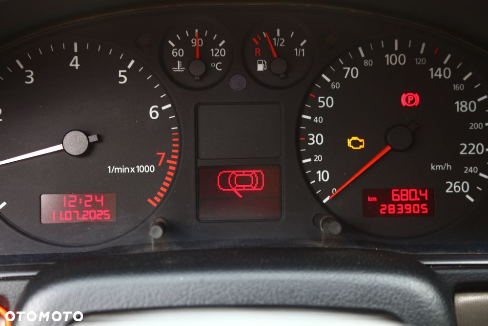 Audi A4 Limousine 1.6 - 8