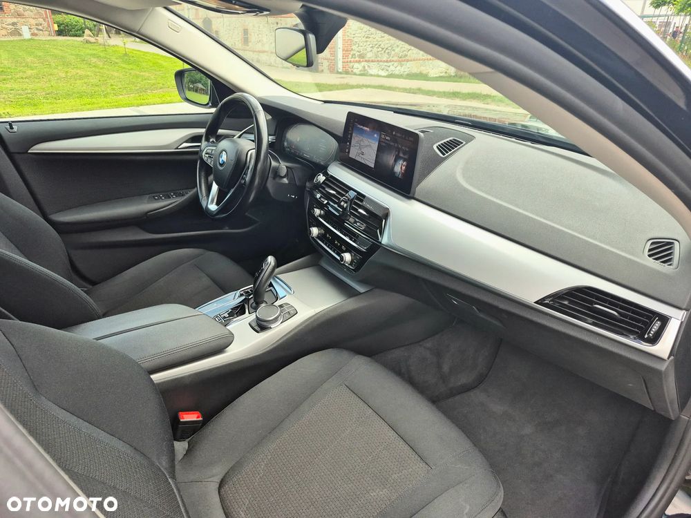 BMW Seria 5 520d xDrive MHEV Business Edition - 29