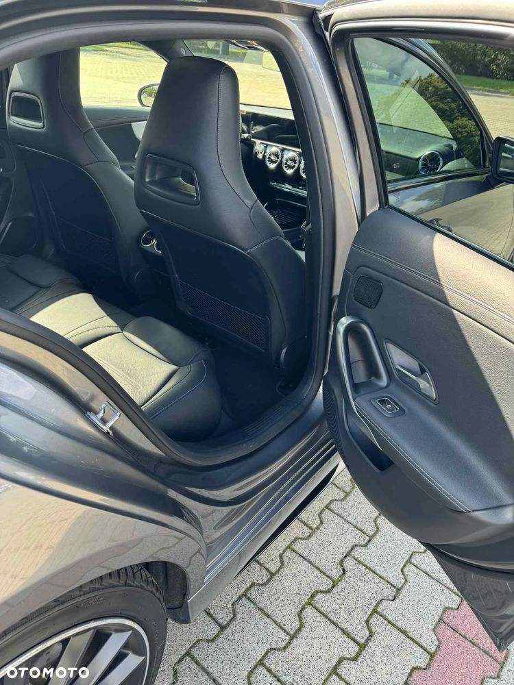 Mercedes-Benz Klasa A 35 AMG 4-Matic 7G-DCT - 10