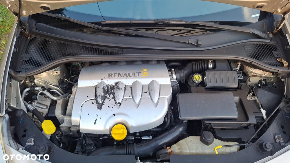 Renault Clio - 16