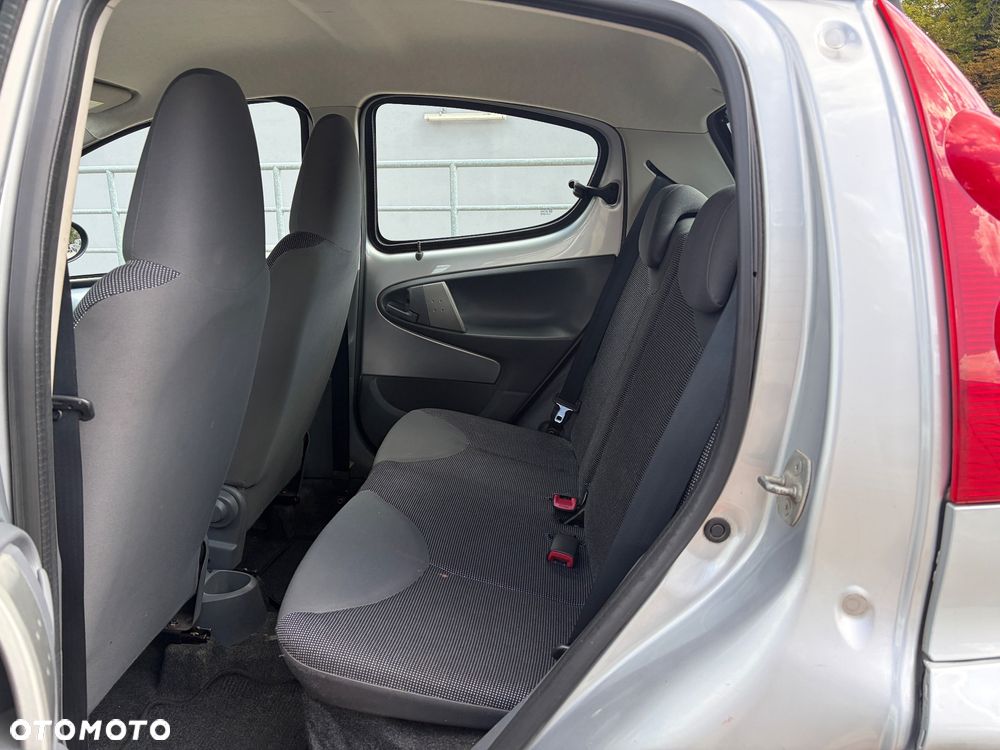 Peugeot 107 1.0 Trendy 2-Tronic - 9