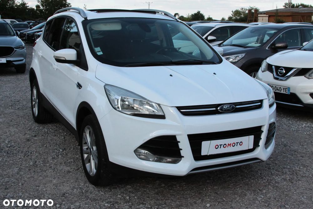 Ford Kuga 2.0 TDCi 2x4 Titanium - 3
