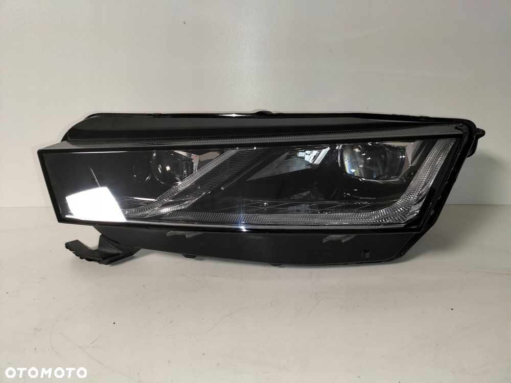lampa przednia reflektor lewa skoda octavia 4 iv 19- full led - 1