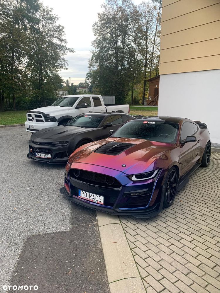 Ford Mustang 5.0 V8 GT - 9