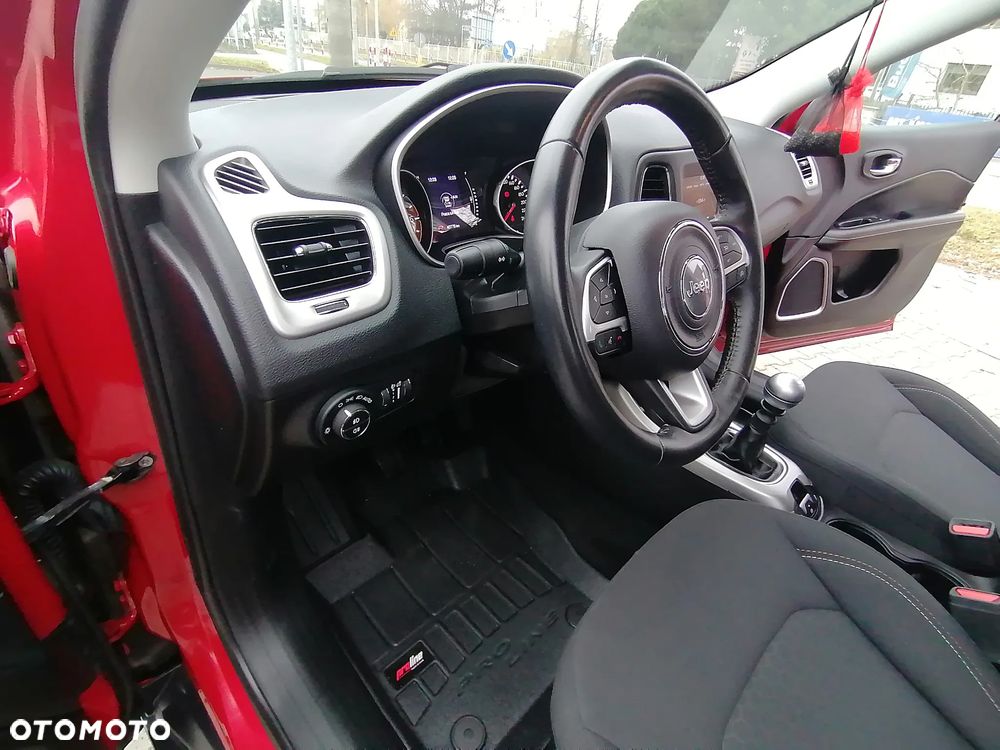 Jeep Compass 1.6 MultiJet Longitude - 22