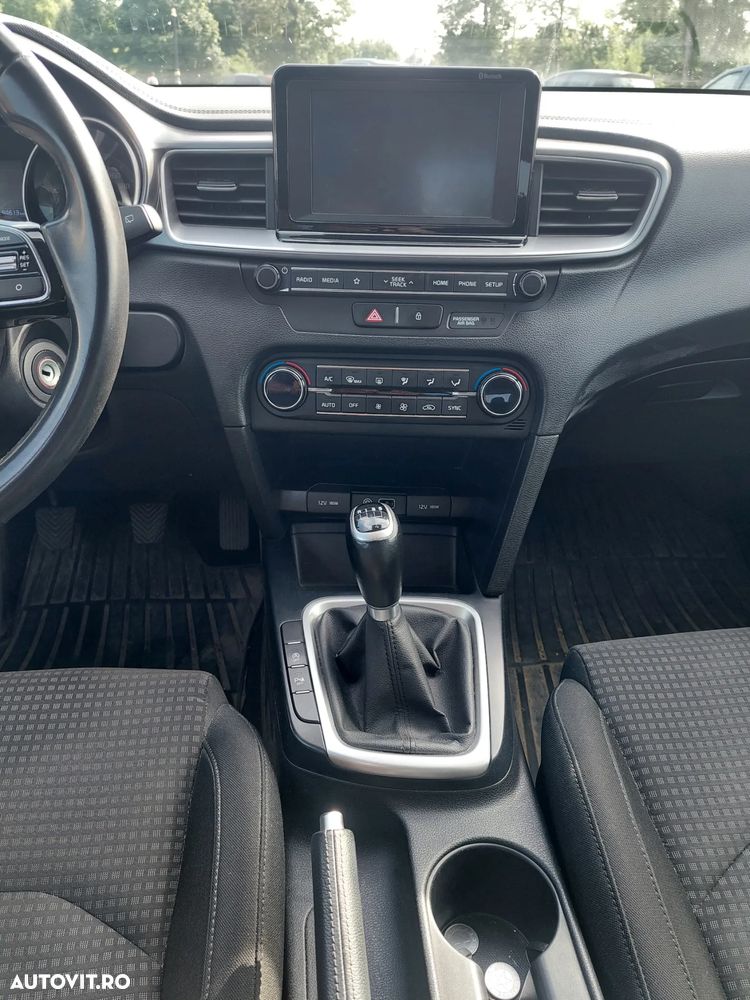 Kia Ceed 1.4 T-GDI Best - 11