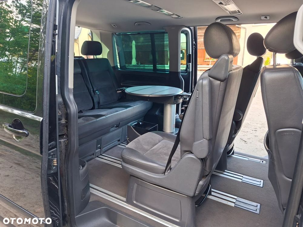 Volkswagen Multivan - 10
