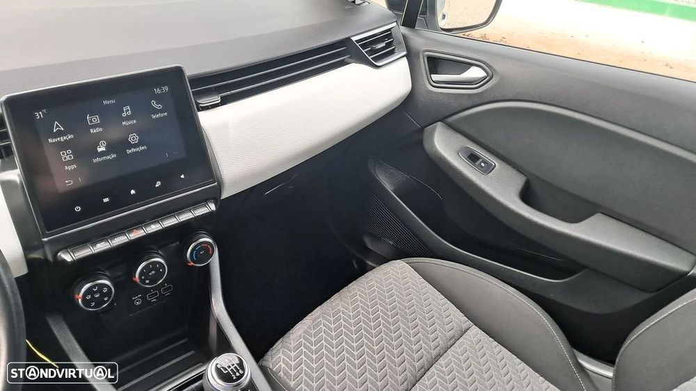 Renault Clio 1.0 TCe Evolution - 30