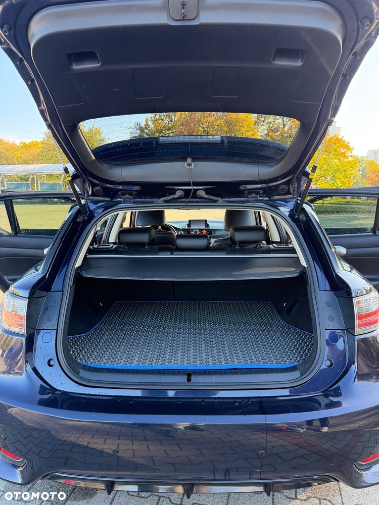 Lexus CT 200h F Sport Edition - 16