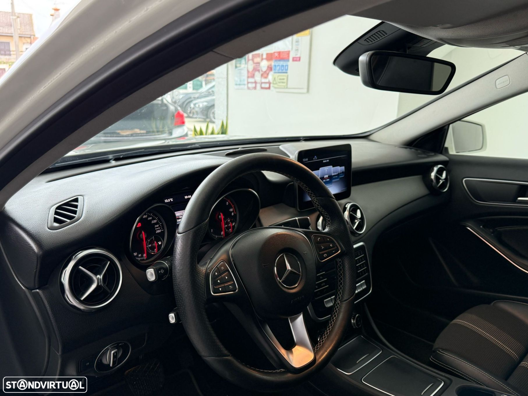 Mercedes-Benz GLA 180 d Urban Aut. - 6