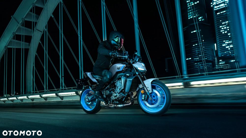 Yamaha MT - 6