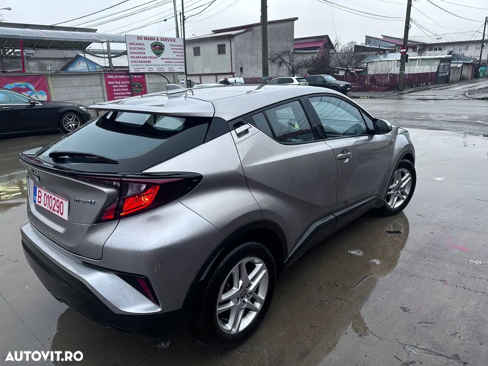 Toyota C-HR Hybrid Style - 3