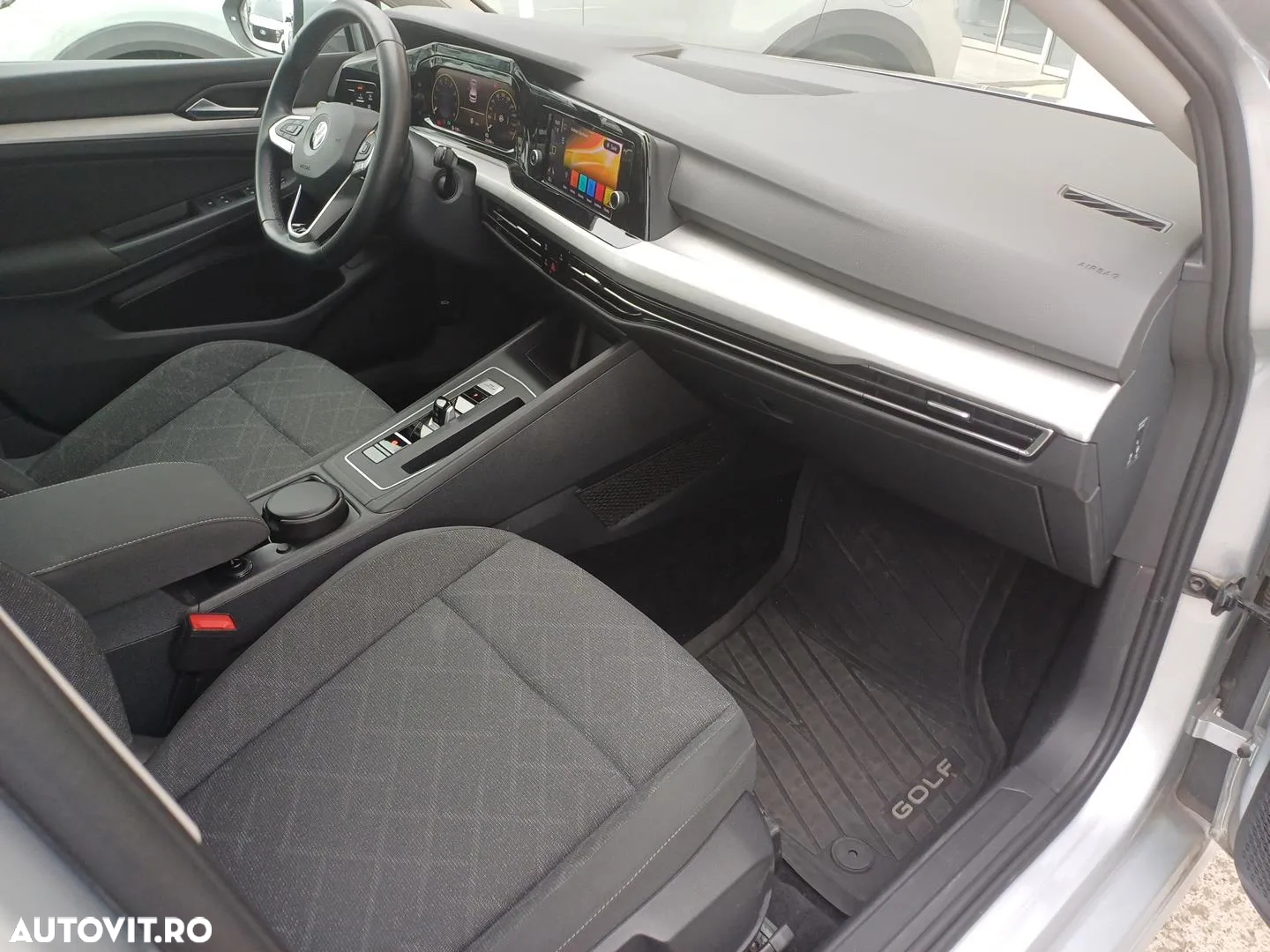 Volkswagen Golf 1.5 eTSI ACT DSG MHEV Life - 26