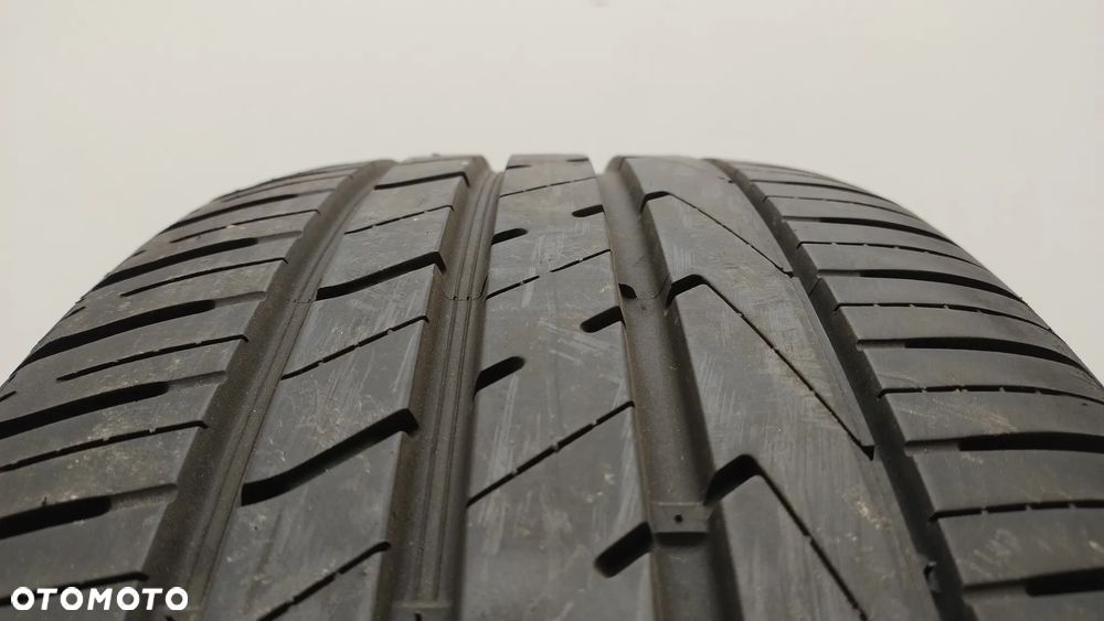 Opona Hankook Venus S1EVO 2 SUV 235/50/19 99V 22r bieżnik 7,3mm - 2