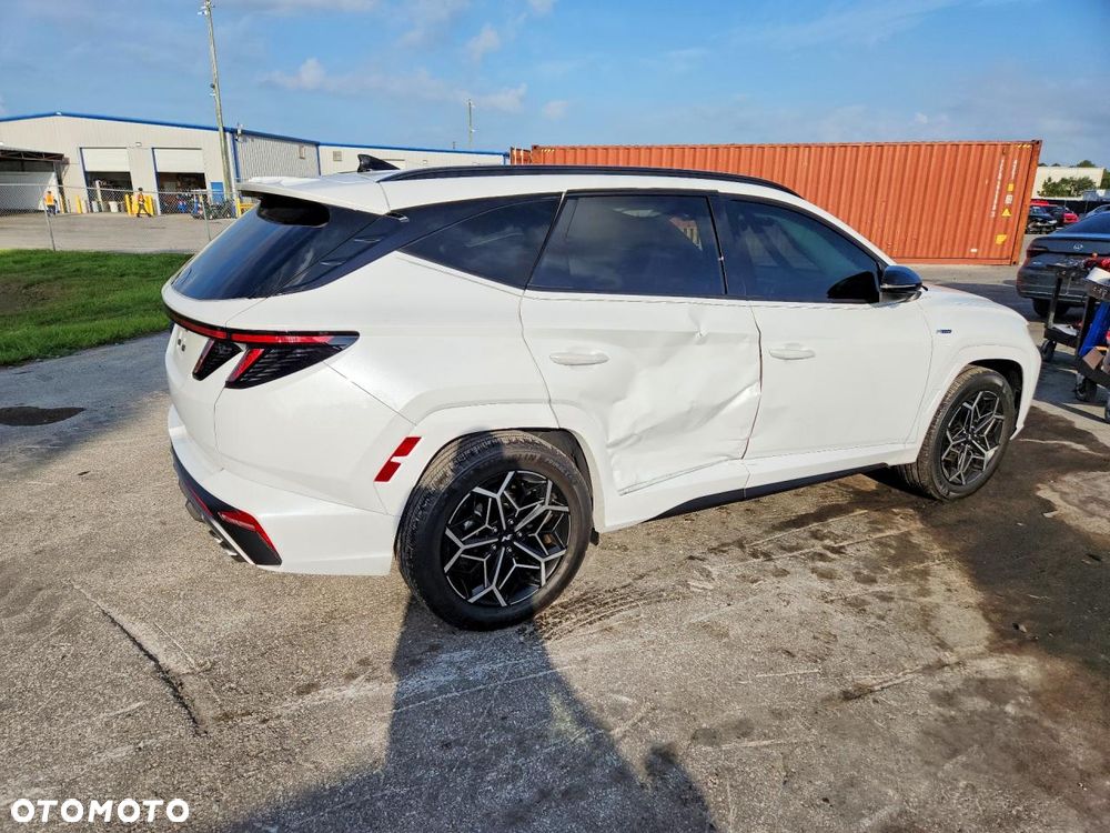 Hyundai Tucson - 4