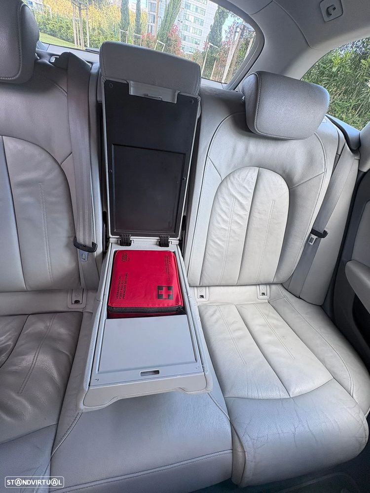 Audi A6 Avant 2.0 TDI Ultra S tronic - 17