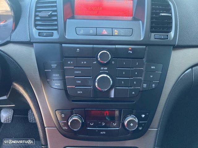 Opel Insignia Sports Tourer 2.0 CDTi Edition S/S — fotografia 20