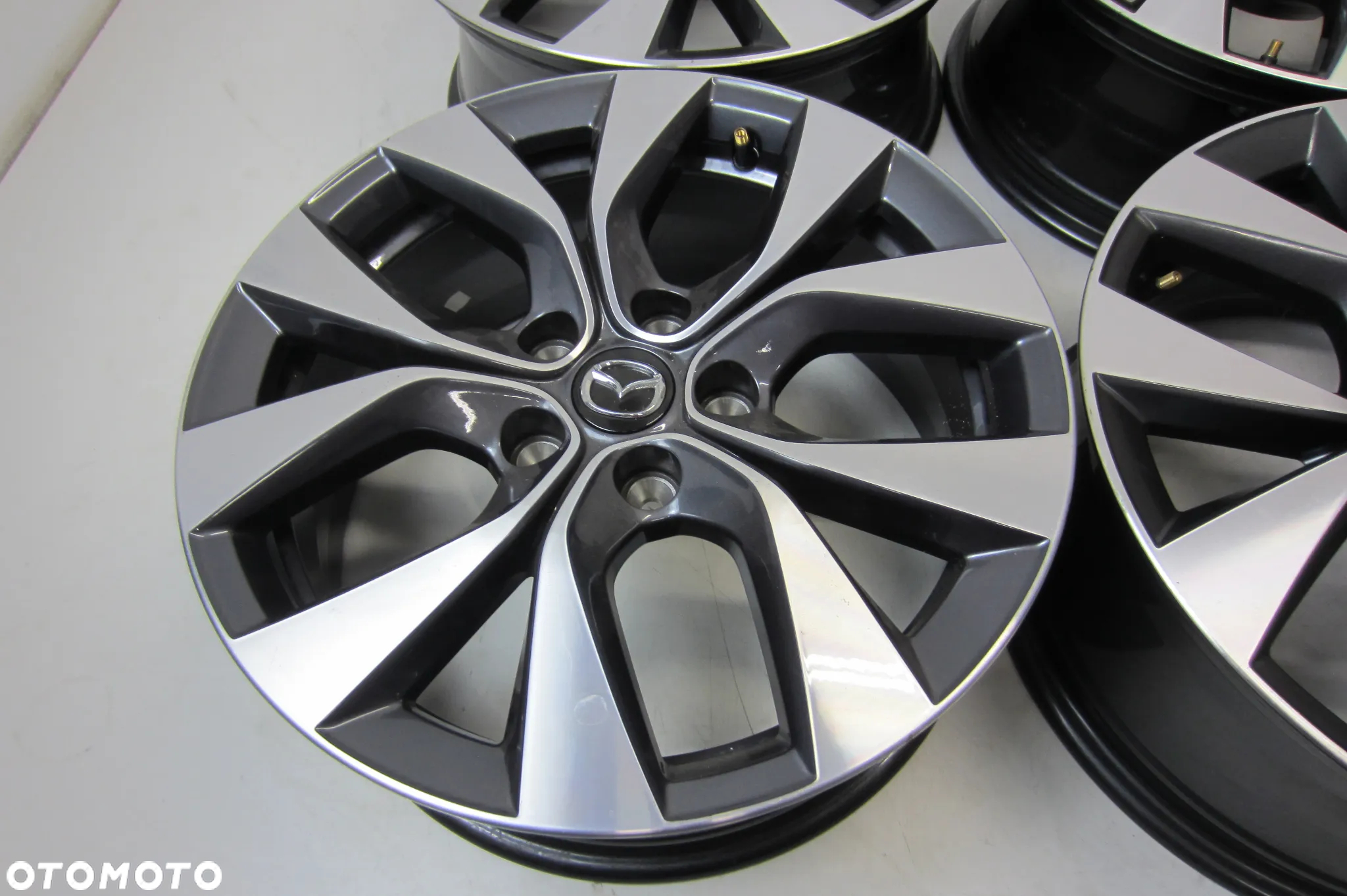 FELGI ALUMINIOWE 17 MAZDA 3 5 6 MX5 CX3 CX5 CX30 CX60 MPV - 6