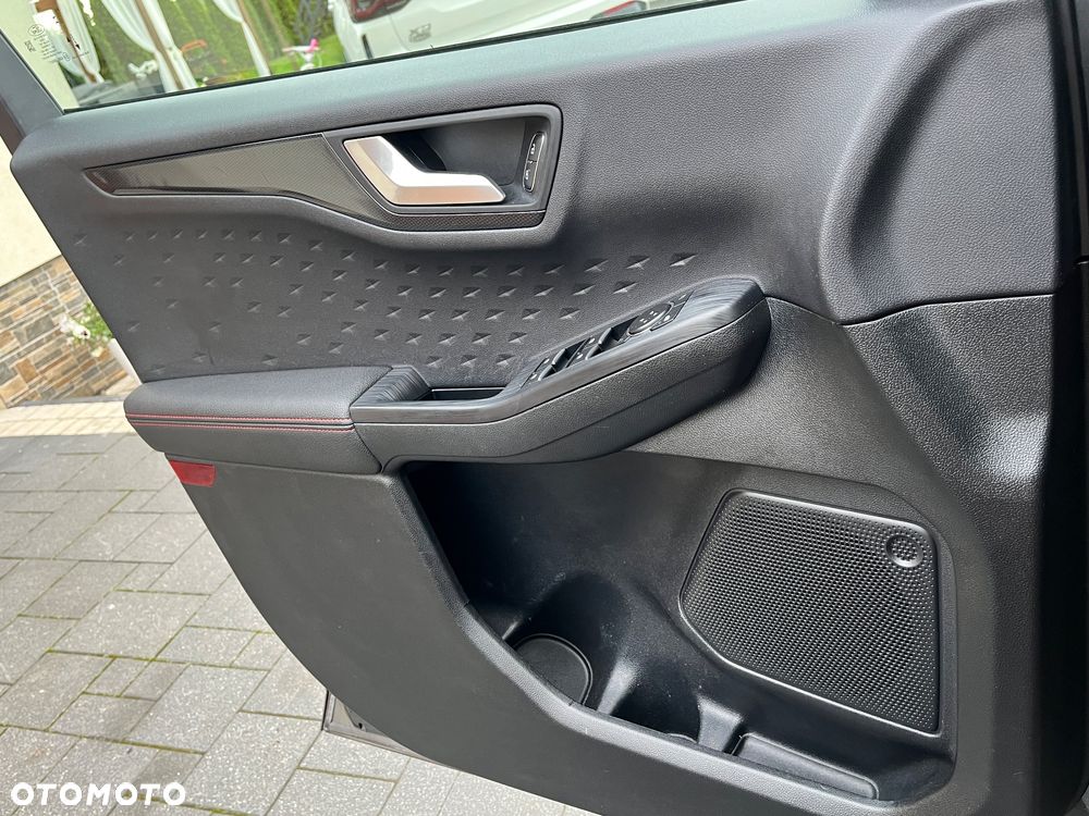 Ford Kuga 1.5 EcoBlue ST-LINE - 11