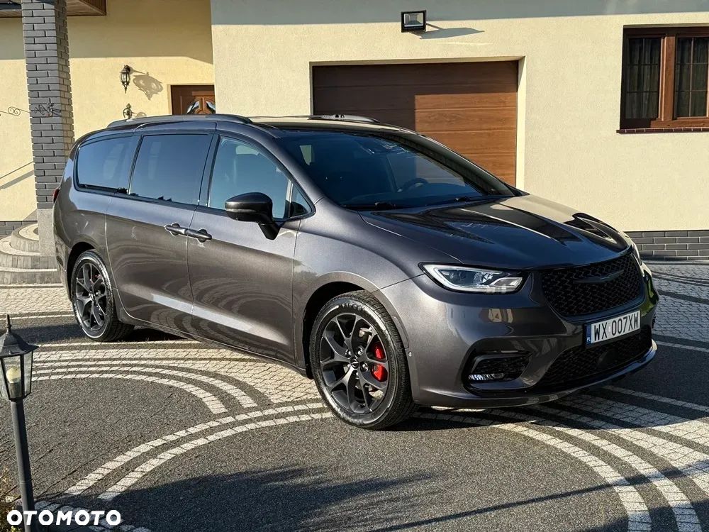 Chrysler Pacifica - 10