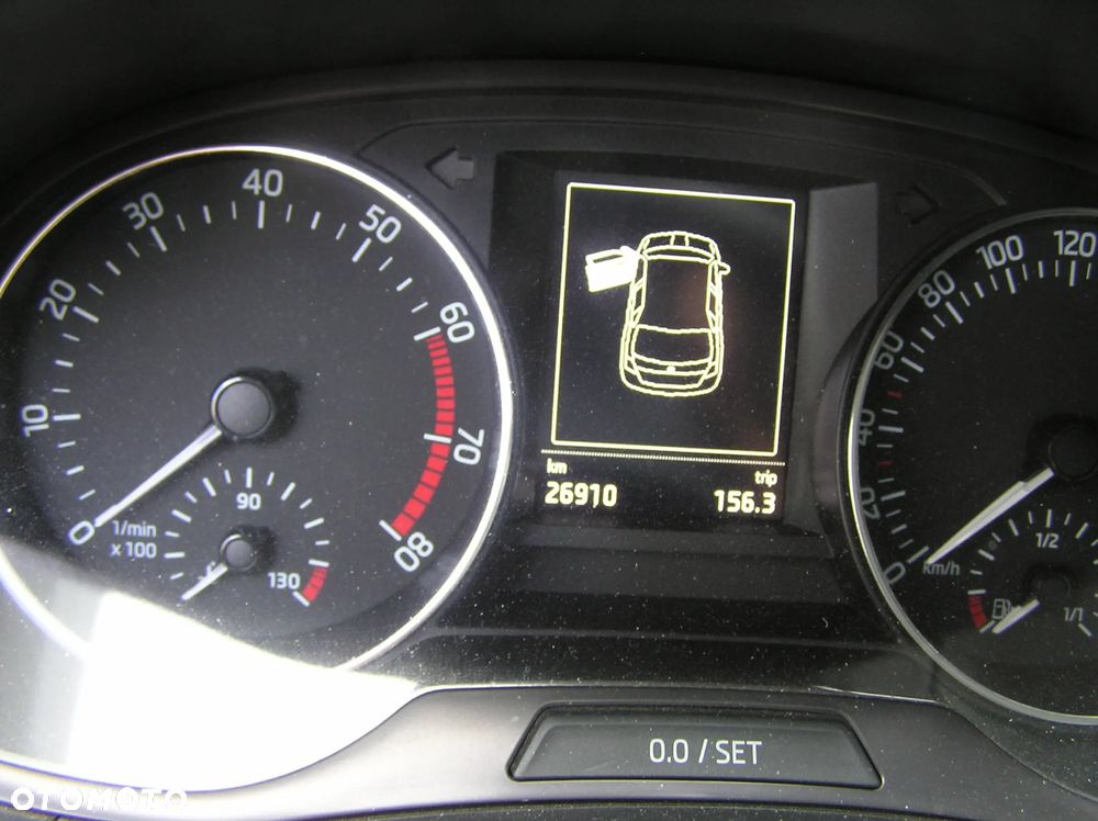Skoda Fabia 1.0 Ambition - 7