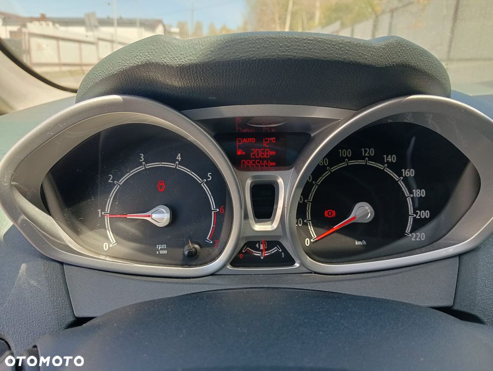 Ford Fiesta - 12