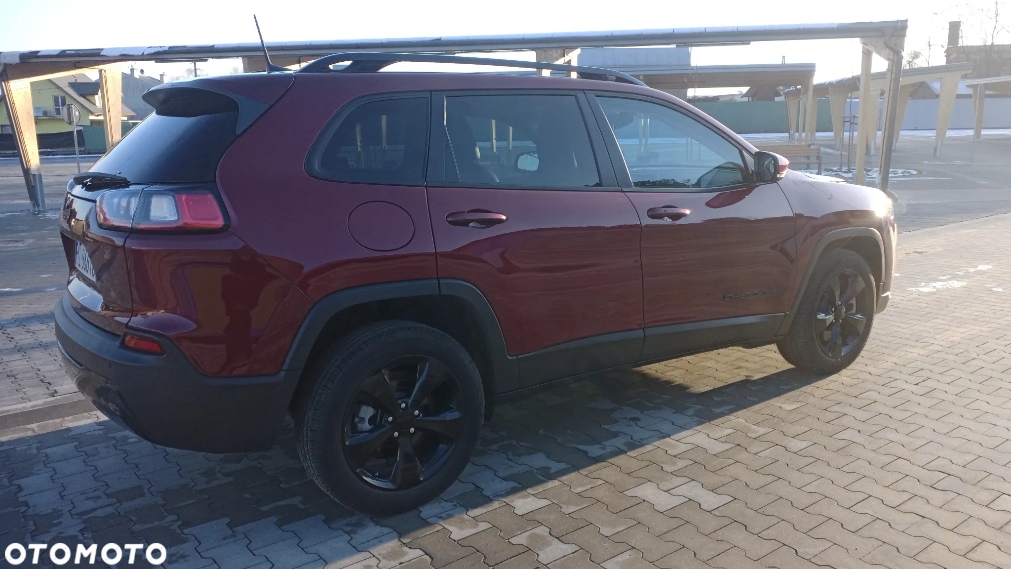 Jeep Cherokee - 13